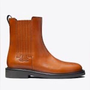 Tory Burch T Chelsea Boots Size 6 1/2 NEW